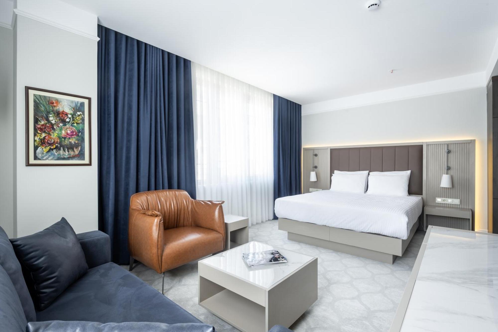 Hotel Noble Pangalti Istanbul Exterior foto